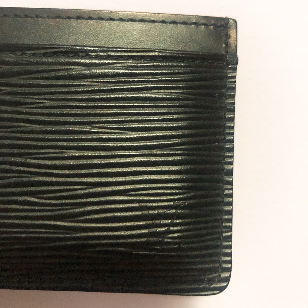Authentic black LV card holder - Picture 4 of 4